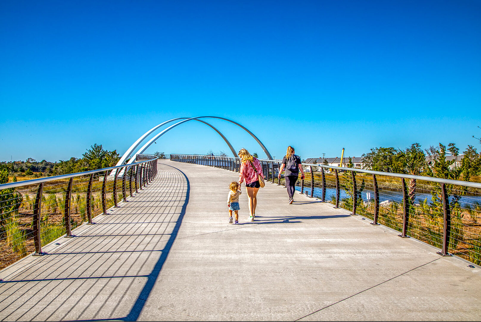 noisette-creek-pedestrian-bridge-1